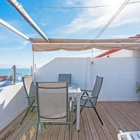 Penthouse With Stunning Seaview *